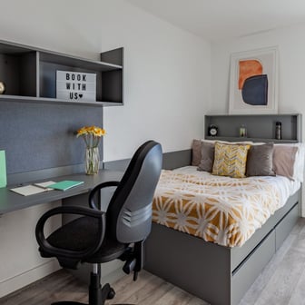 Premium Studio - Image 2